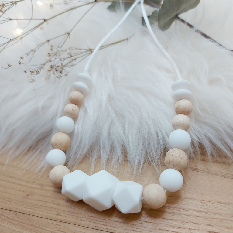 Collier de portage / allaitement - blanc